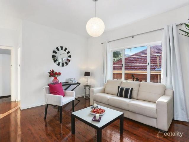 Apartment for rent in Lower North Shore, Sydney