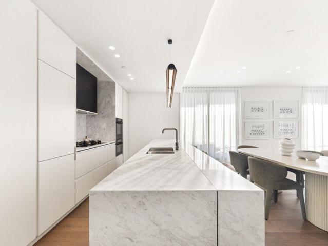 Townhouse for rent in Hampton, Melbourne