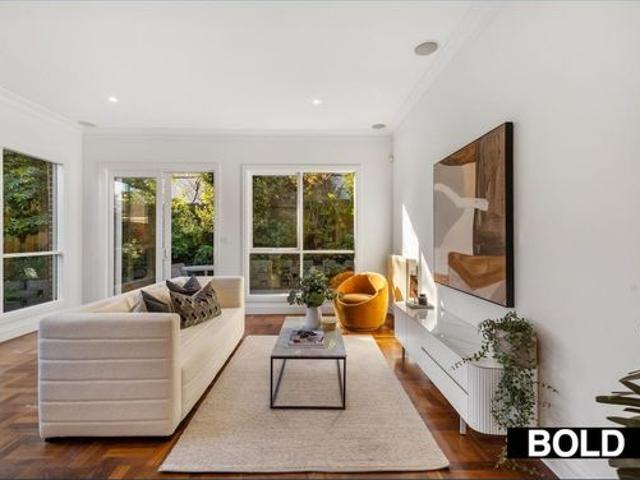 Townhouse for rent in Camerons Creek, Victoria