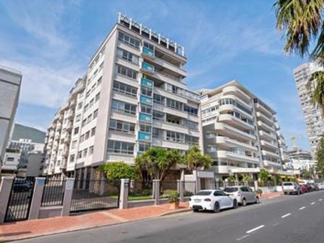 Apartment for sale in Cape Town, Western Cape