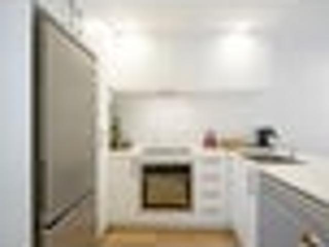 Townhouse for sale in Oratia