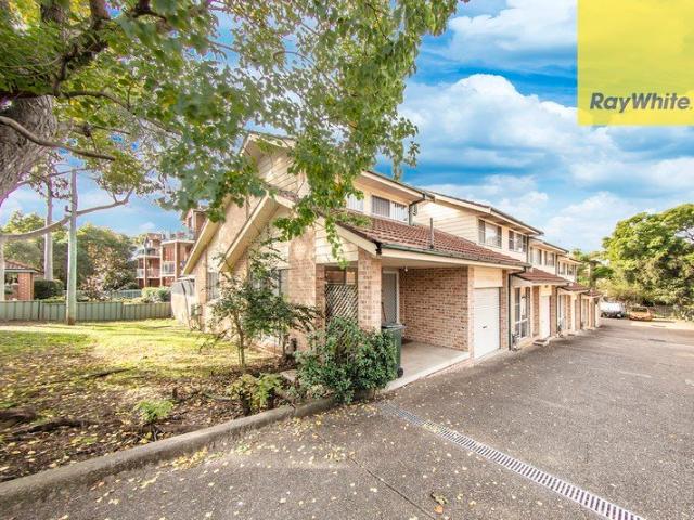 Townhouse for rent in Sydney, New South Wales