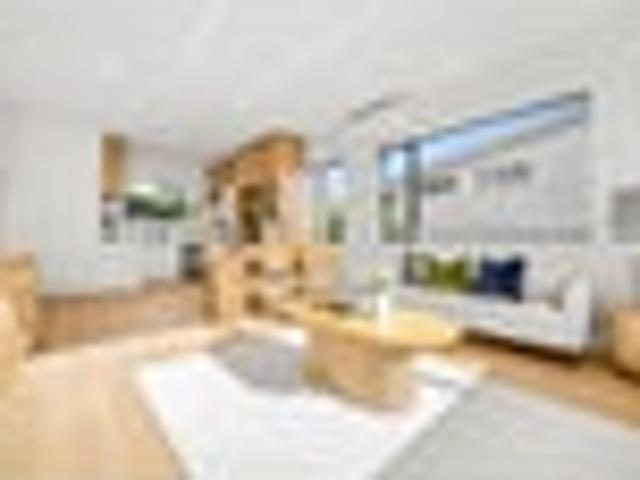 Townhouse for sale in Whangaparaoa, Oroua County