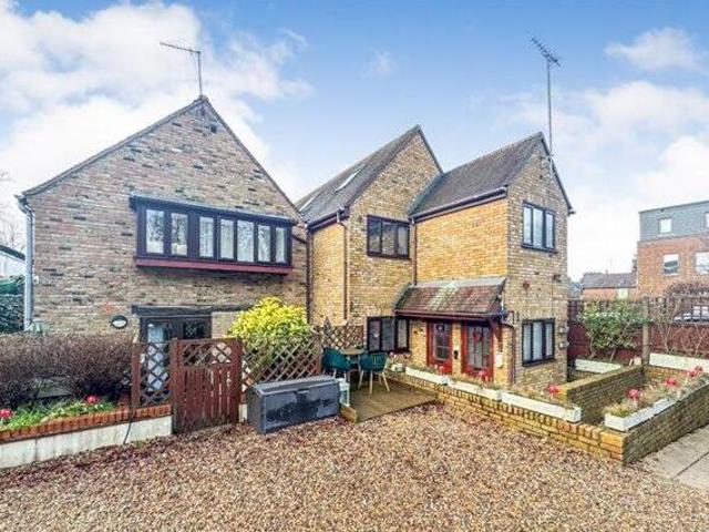 House for sale in Roundwood, Five Acres
