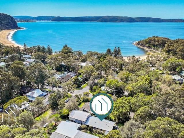 Villa for sale in Pearl Beach, New South Wales