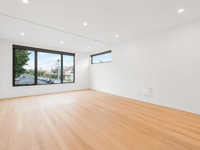 Townhouse for rent in Camerons Creek, Victoria