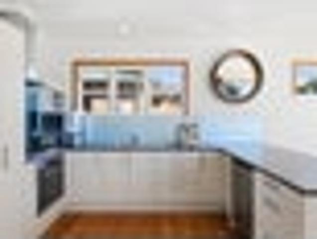 House for sale in Awhitu