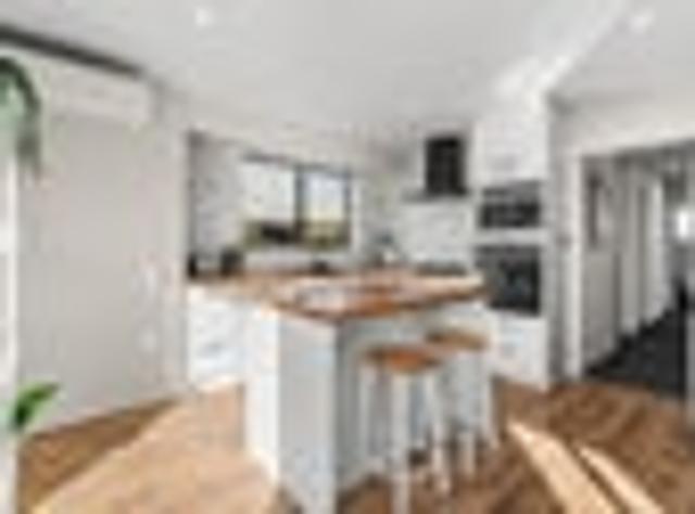 House for sale in Chaslands, Canterbury