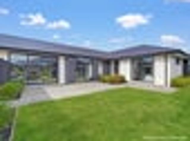 House for sale in Lincoln, Canterbury