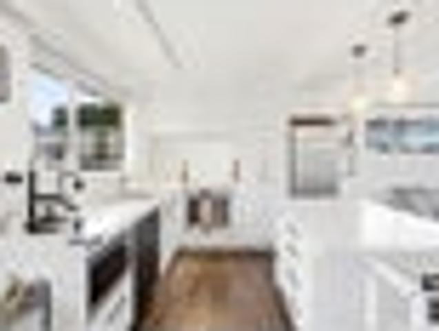 House for sale in Otakou