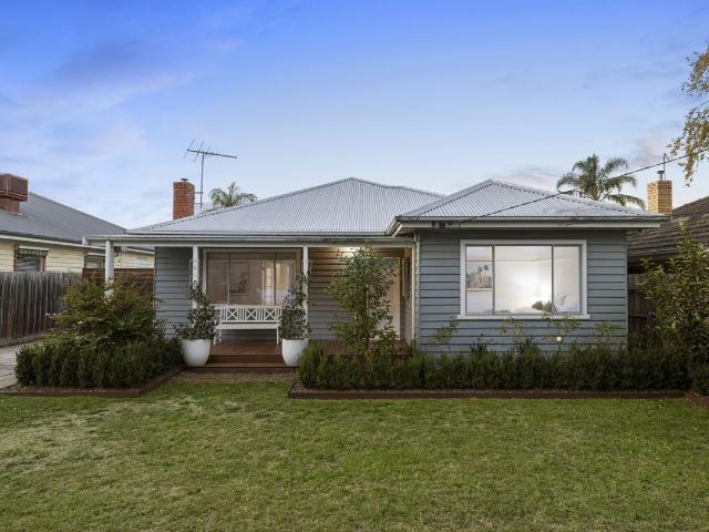 House for sale in Bentleigh East