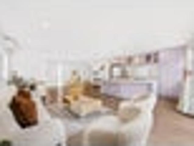 House for sale in Avondale
