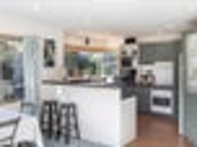 House for sale in Chaslands, Canterbury