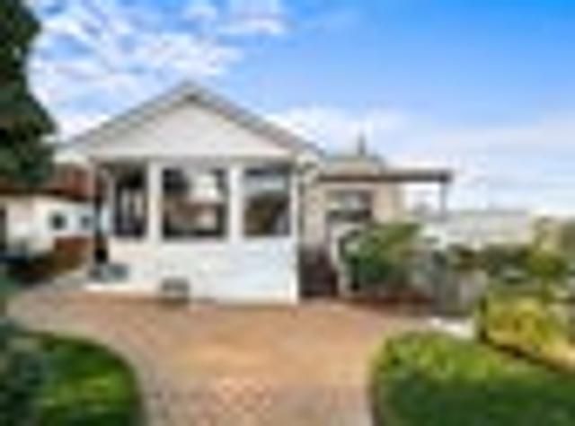 House for sale in Otakou