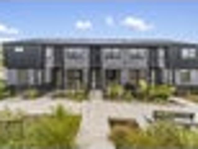 Townhouse for sale in Oratia, Oroua County