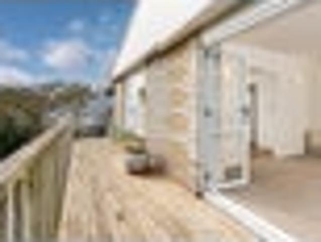 House for sale in Otakou
