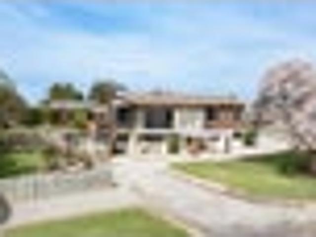 House for sale in Otakou