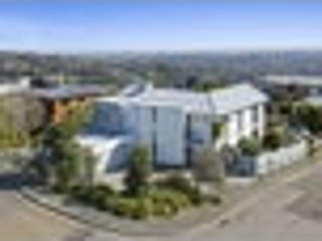 House for sale in Chaslands, Canterbury