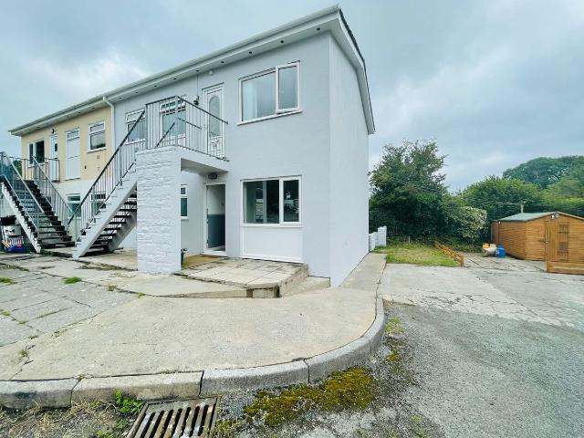 Apartment for rent in Pentlepoir, Wales