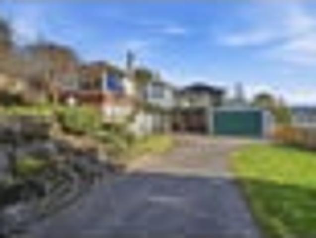 House for sale in Otakou