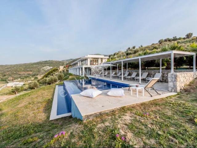 Karaburun, İzmir içerisinde satılık Villa