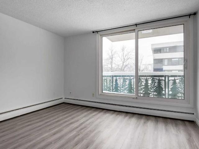 Apartment for rent in Northwest, Alberta