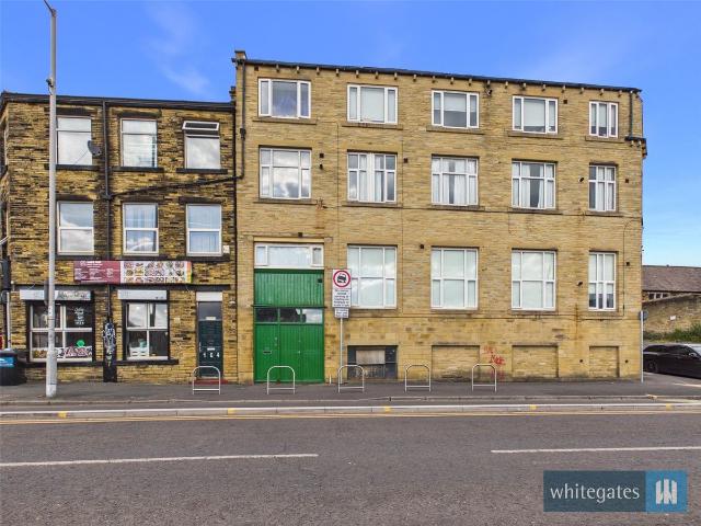 Studio for rent in West Yorkshire