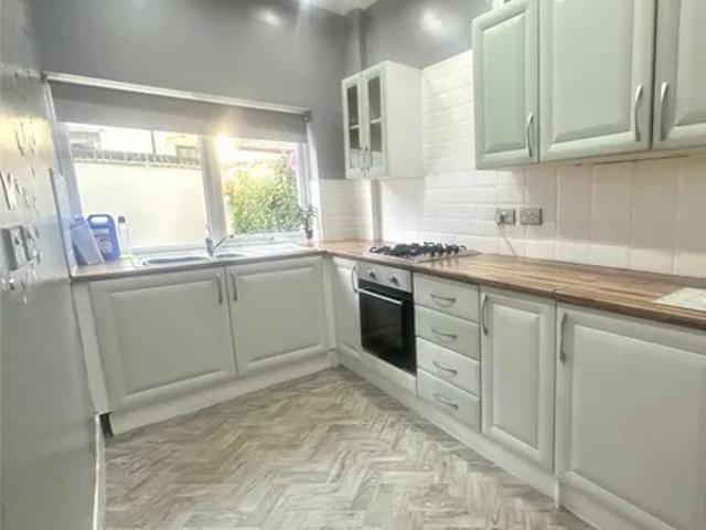 House for rent in Calderstones