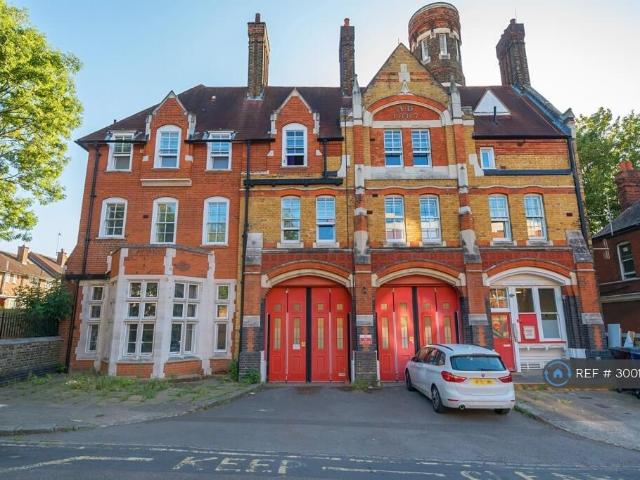 Apartment for rent in Charlton Riverside, Greater London