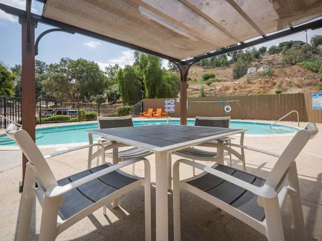 Apartment for rent in California
