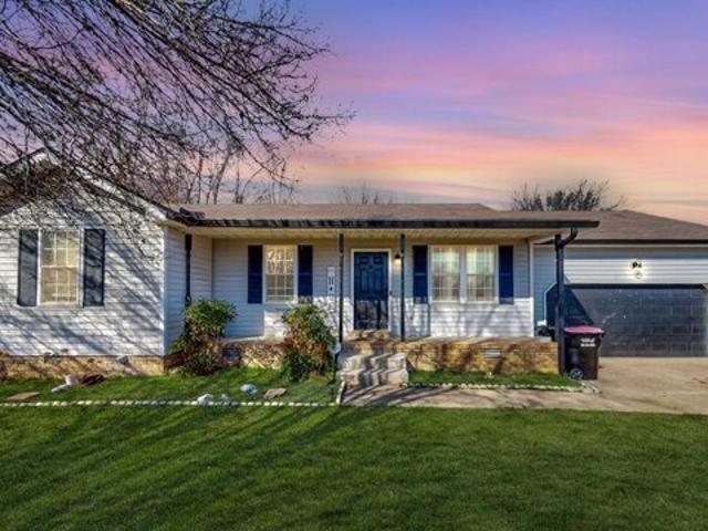 House for sale in Greenbrier