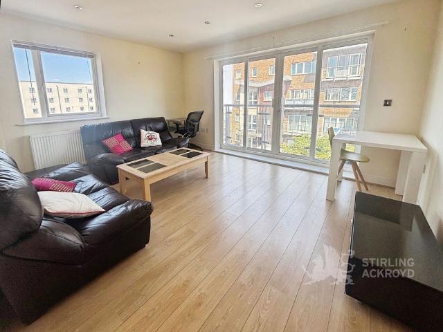 Apartment for rent in Lower Halliford, Surrey