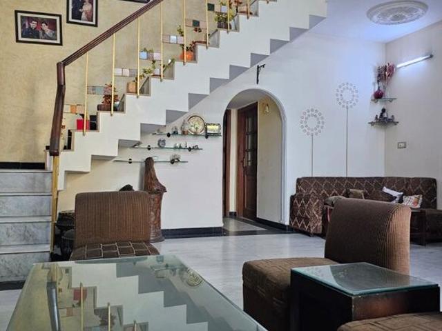 Flat for rent in Deri