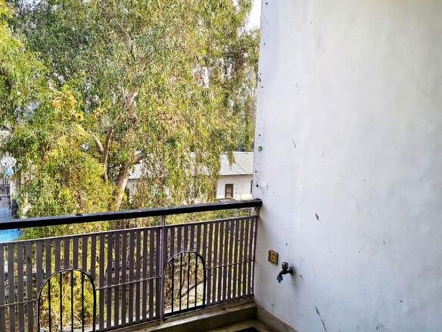 Flat for rent in Deri