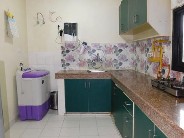 Property for rent in Deri
