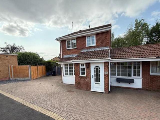 House for sale in Brierley Hill, West Midlands