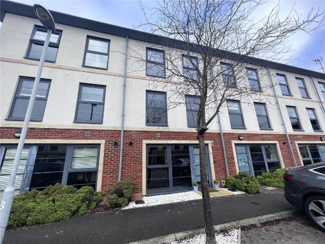 House for rent in Farnborough Business Park, Rushmoor