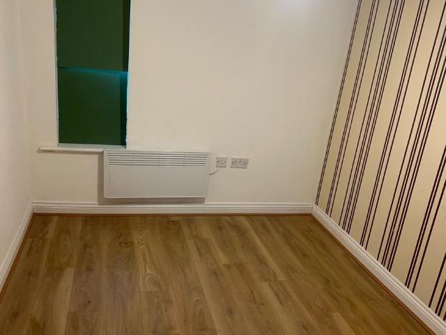Apartment for rent in Woolshops, Calderdale