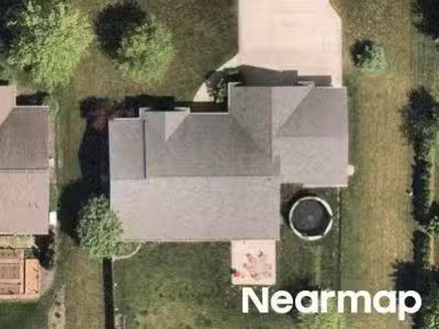House for sale in Neenah