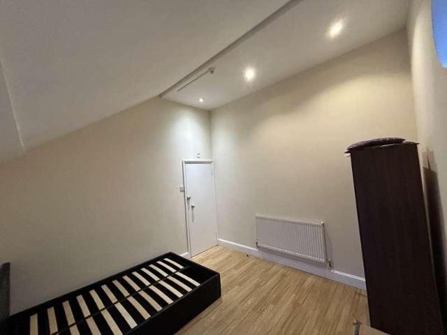 House for rent in Harlington, Central Bedfordshire