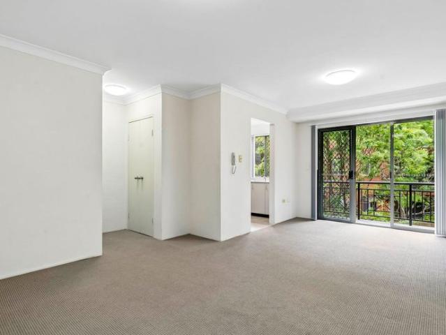 Apartment for rent in Lower North Shore, Sydney