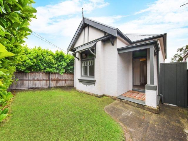 House for rent in Lower North Shore, Sydney