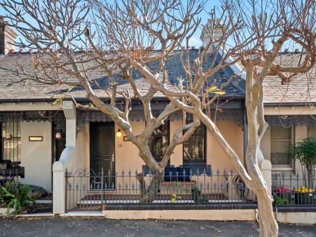 House for sale in Glebe