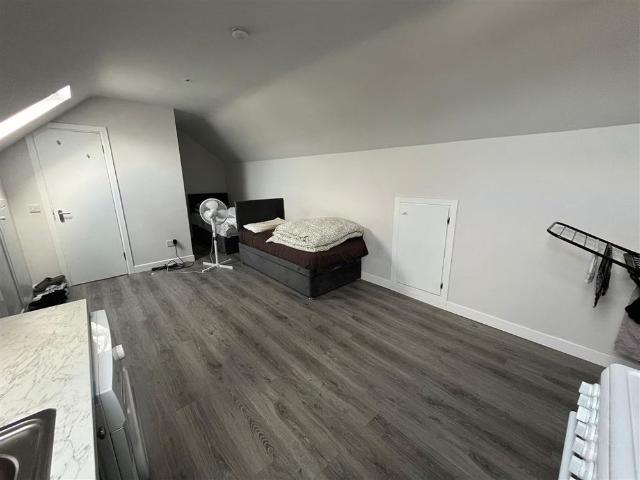 Apartment to rent in Bluebell, North Tipperary