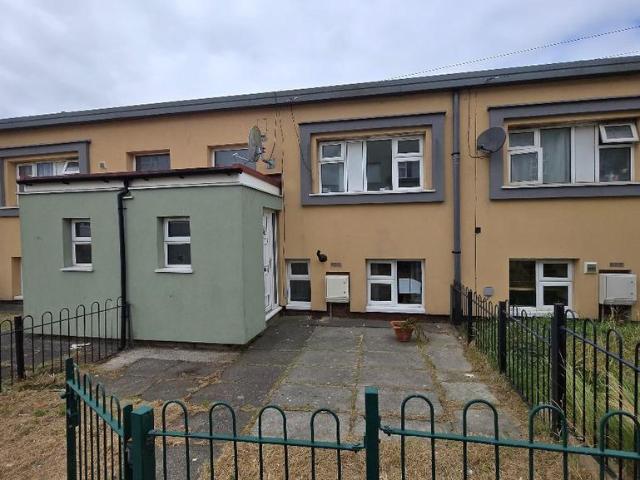 House for rent in Oldham Edge, Pendock