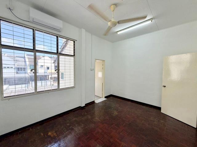 Terraced House for rent in Georgetown, Penang