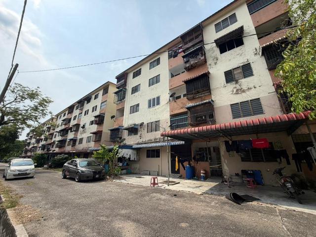 Flat for sale in Wellesley, Penang