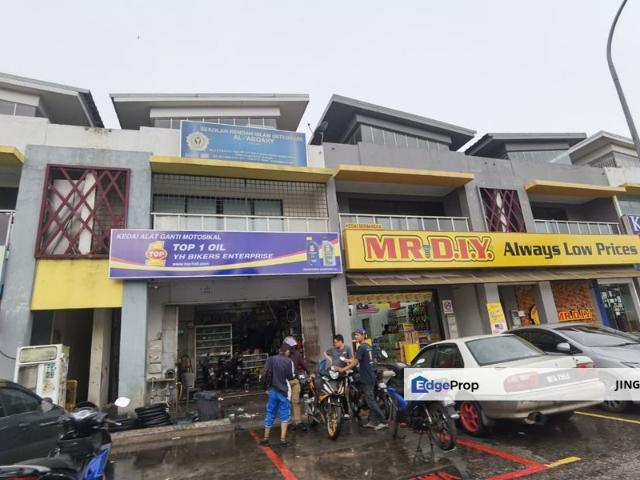 Shop for rent in Petaling, Alam Impian