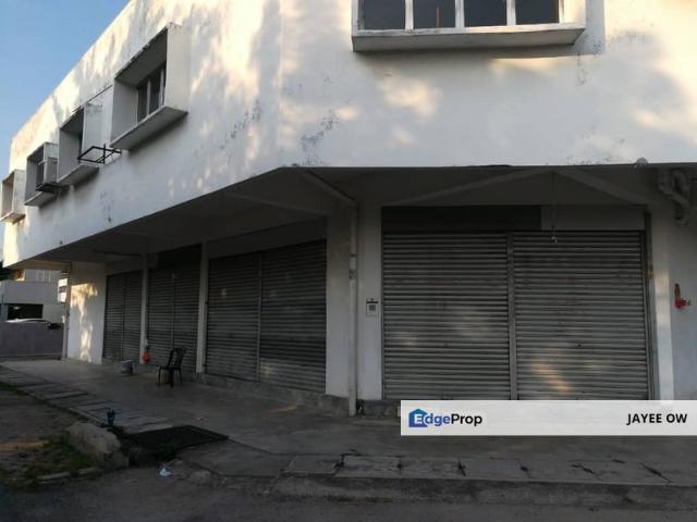 Shop for rent in Kajang, Langat