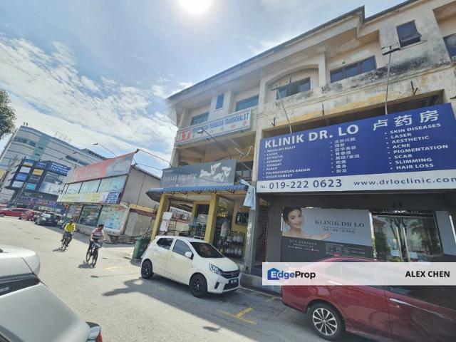 Shop for rent in Kajang, Langat